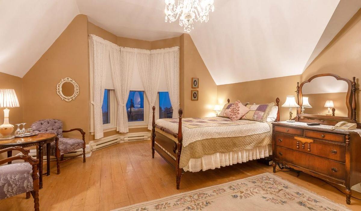 St. Martins Country Inn & Vaughan'S Restaurant Экстерьер фото