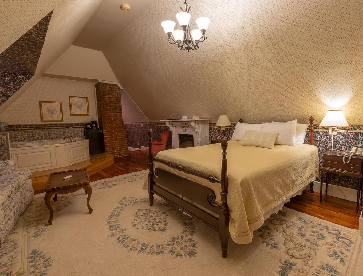 St. Martins Country Inn & Vaughan'S Restaurant Экстерьер фото